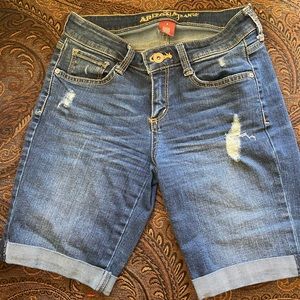 Arizona Women’s Bermuda Shorts-Juniors 0